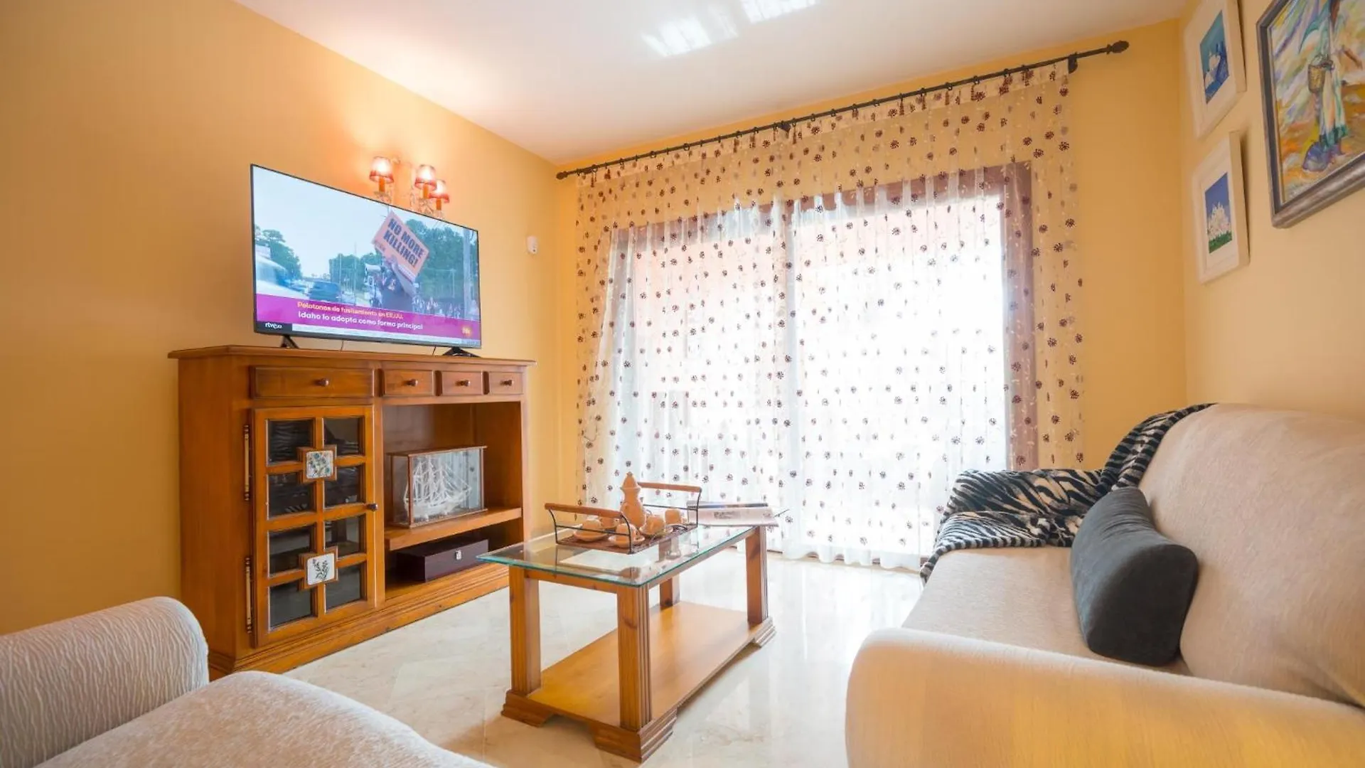 First Level Apartment With Large Terrace Marbella
