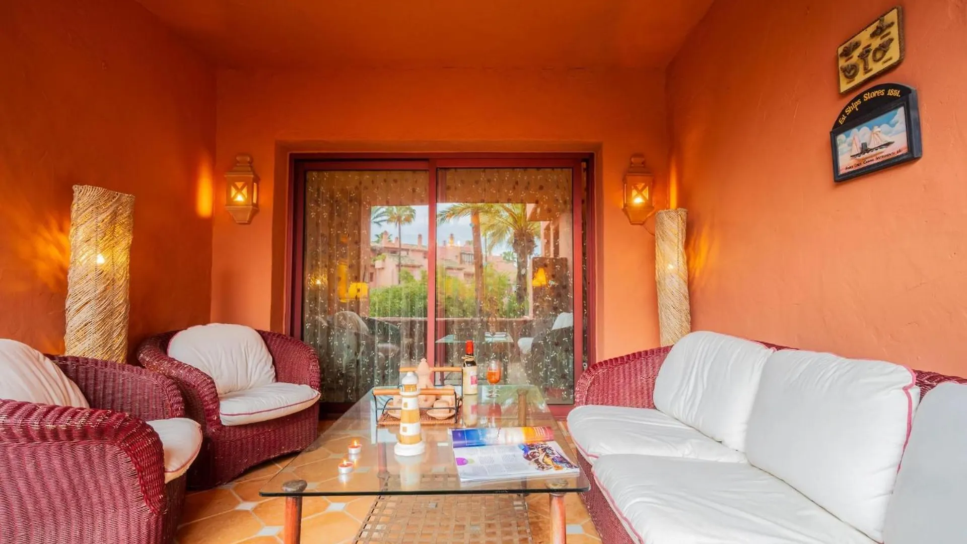 First Level Apartment With Large Terrace Marbella